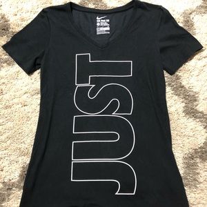 NIKE women’s v-neck